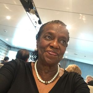 Meet your Posher, Emma